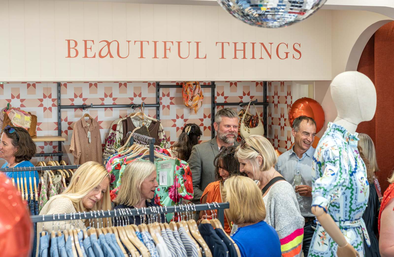 Sip, Shop & Socialise
