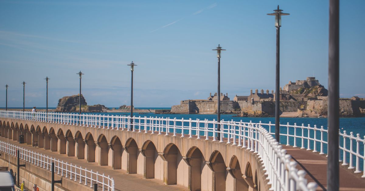 Avoca Villa Guest House | Accommodation | Visit Jersey