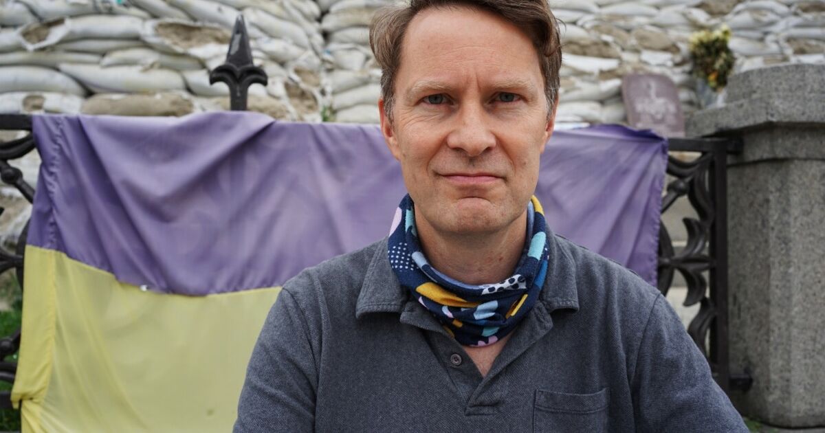 Loop Inn Nj Luke Harding: Betrayal | Event | Visit Jersey