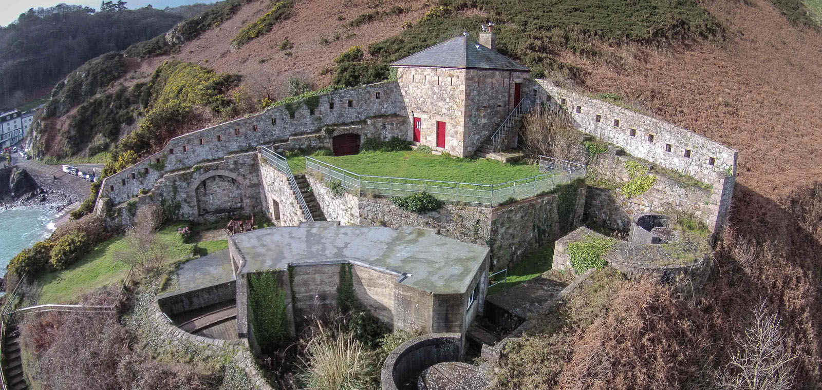 aerial view of fort leicester