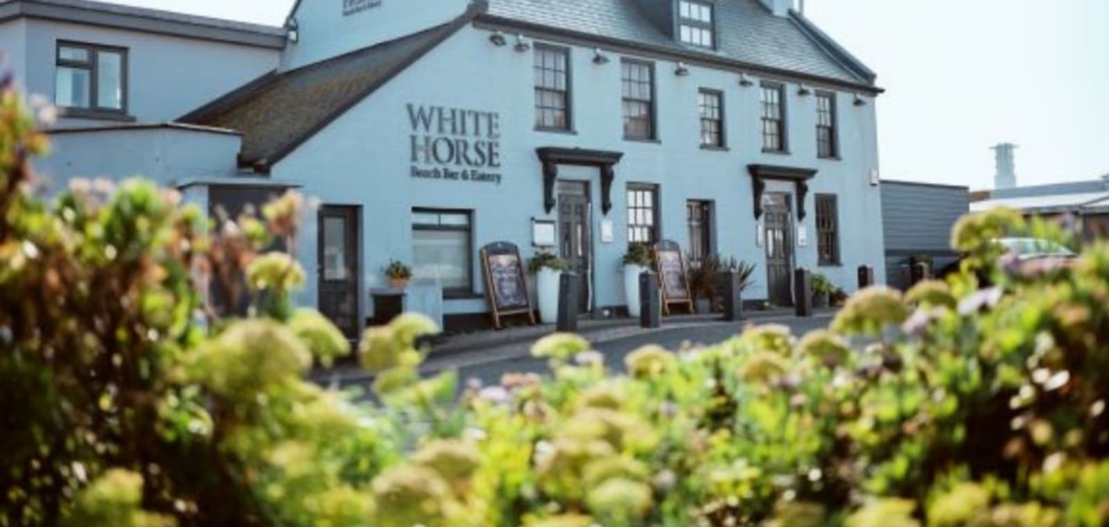 White Horse Beach Bar & Eatery