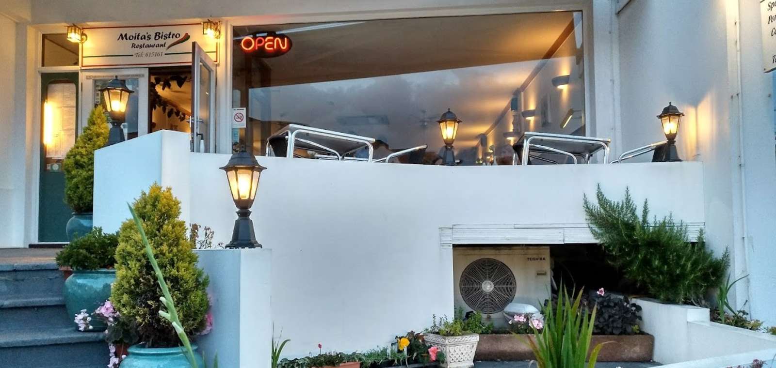 Moita’s Bistro