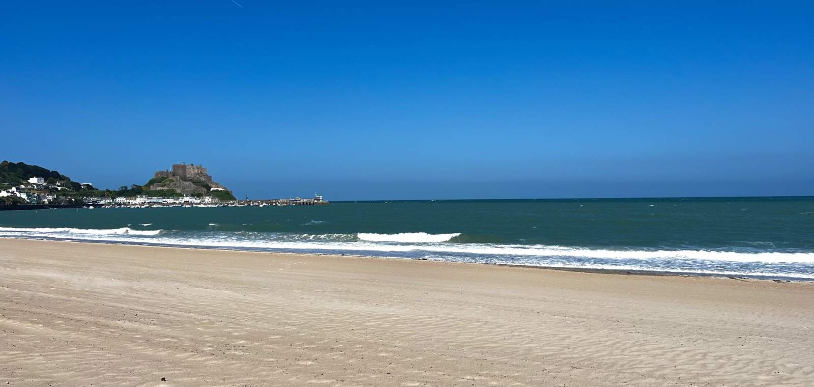 Beach Cafe Jersey (The Hungry Whale)