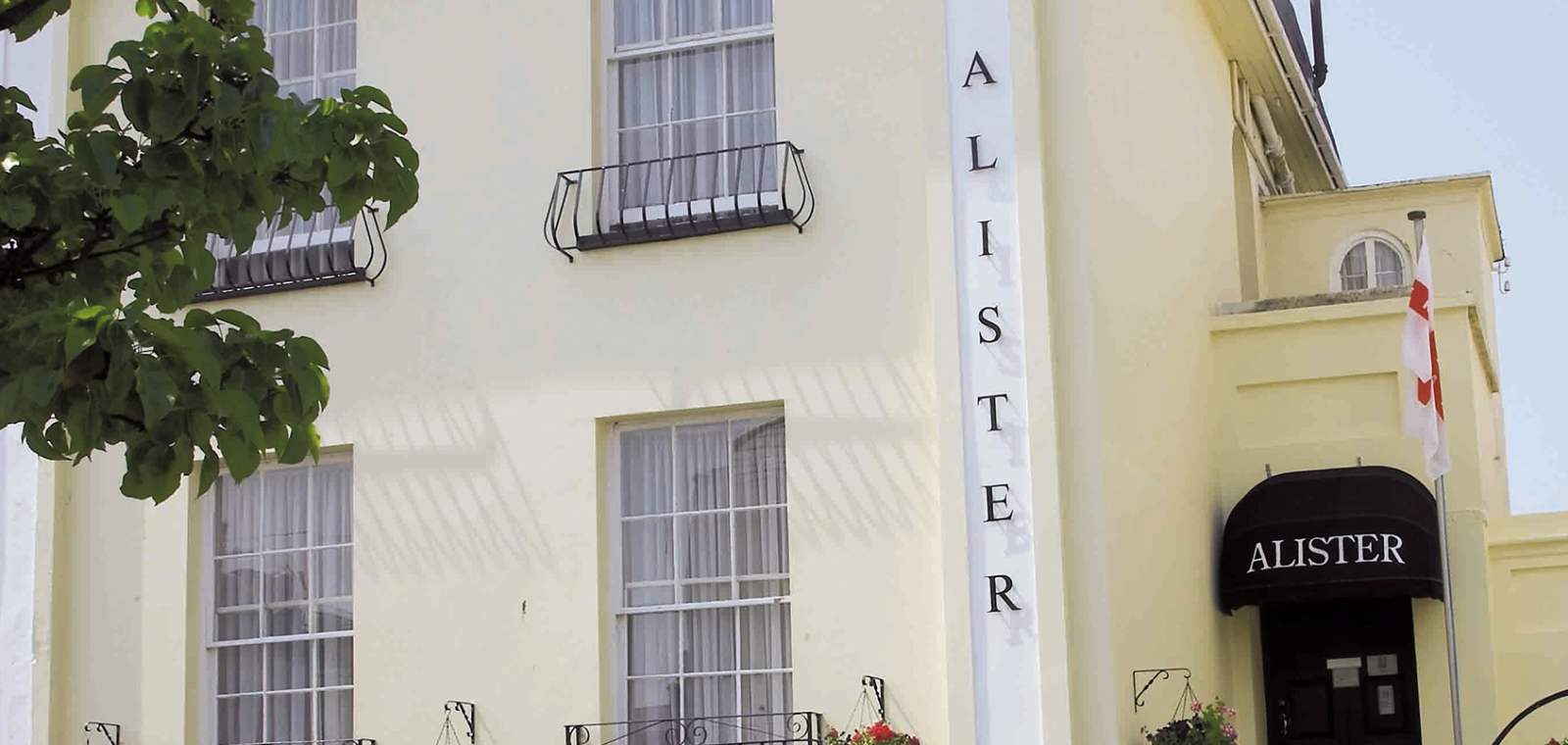 Alister Guest House
