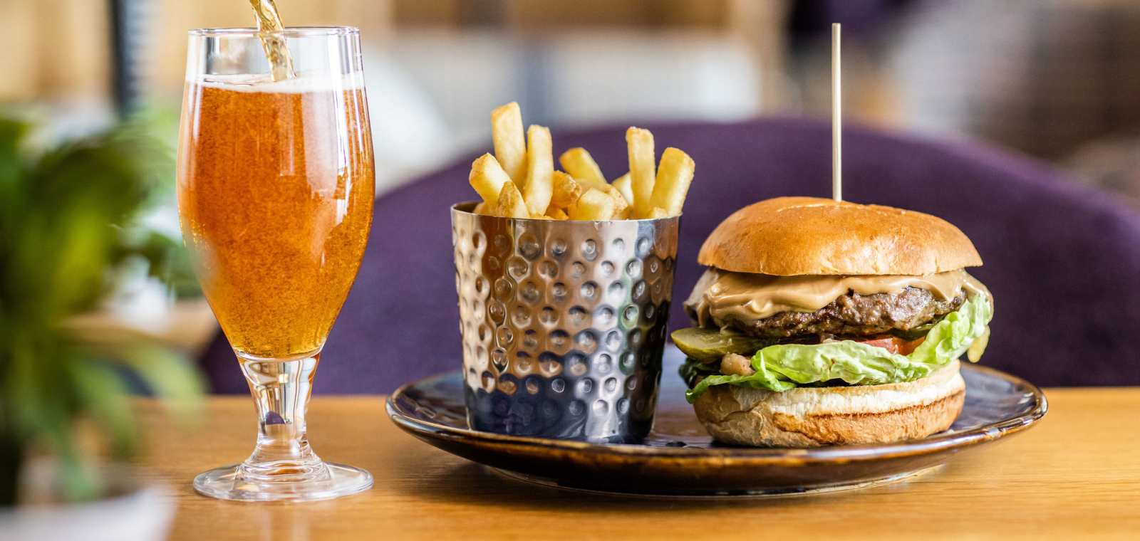 La Brise Kitchen, Bar & Coffee Shop