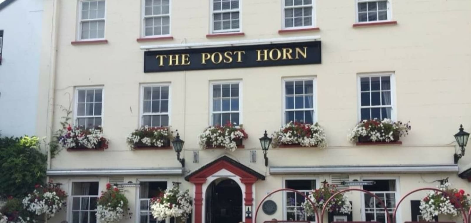 Post Horn Alfresco