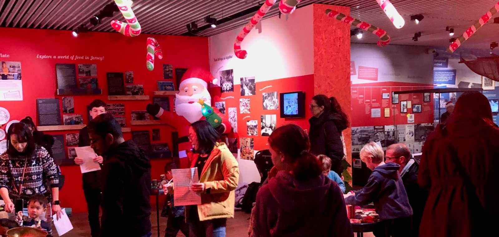 Family Day: Christmas Crafts