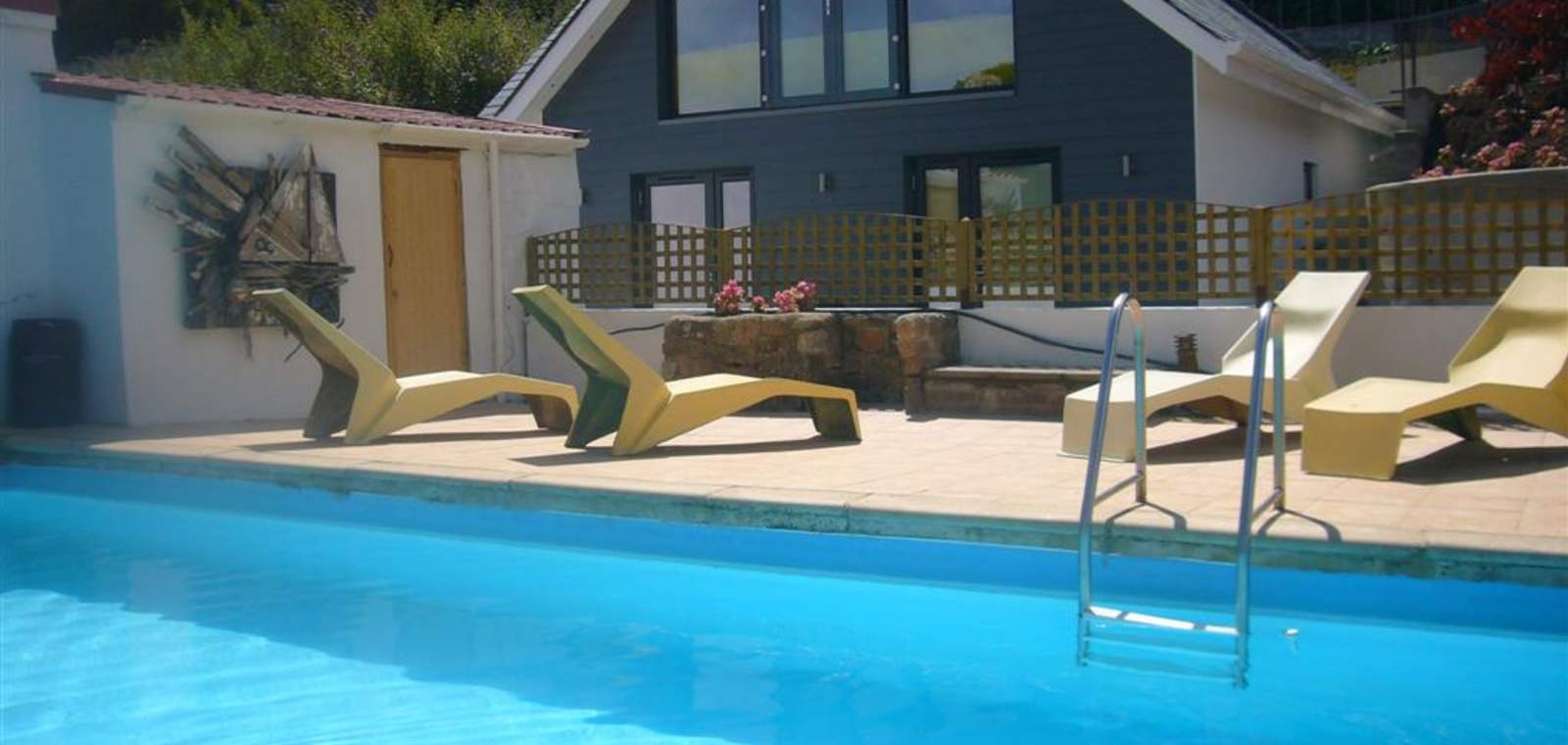 Poolside Villa Jersey by Macoles