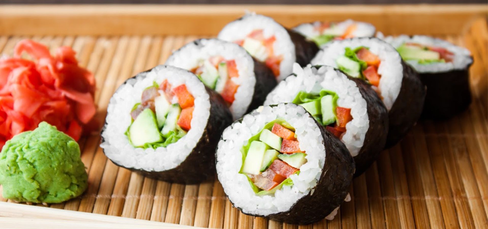 Allerlei soorten Grand Talloos Bento Sushi | Food & Drink | Visit Jersey