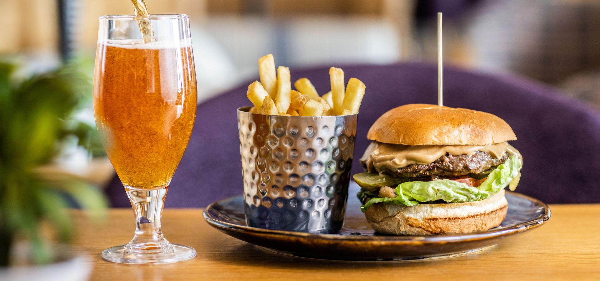 La Brise Kitchen, Bar & Coffee Shop