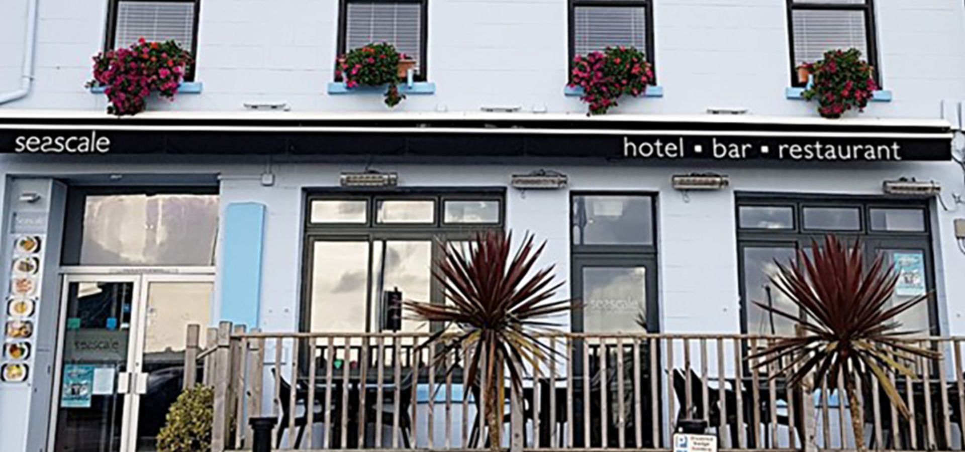 Property entrance and al fresco dining
