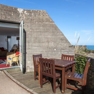 Outdoor space at fort Leicester