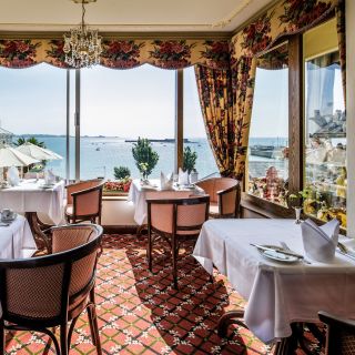 Dining room with exquisite views