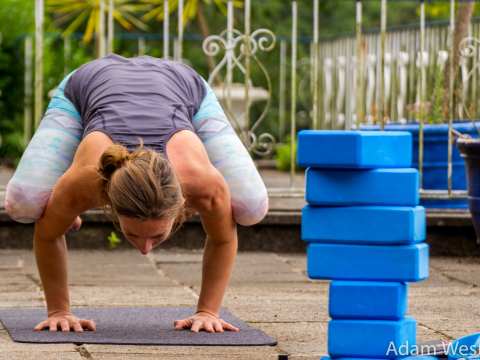 hand stand yoga positon