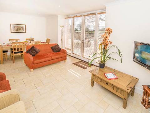 Lounge and dining room