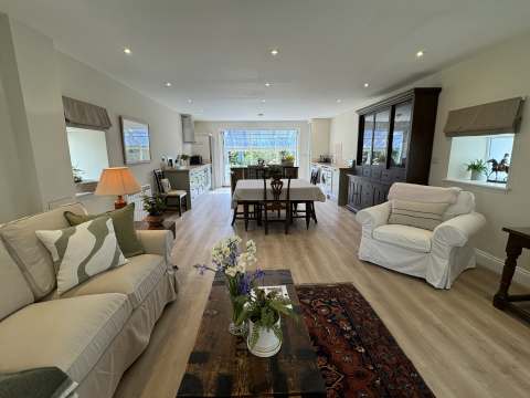 The Gallery Lounge area