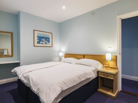 Bedroom - Langtry