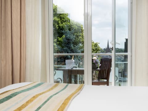 Balcony Room