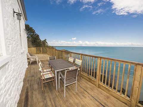 Terrace with views over France