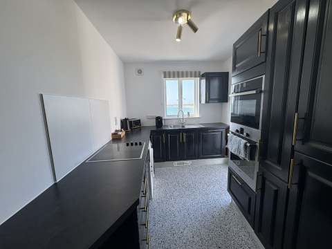 Well equipped kitchen