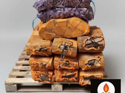 10 nets of mixed kiln dried logs with kindling & firelighters