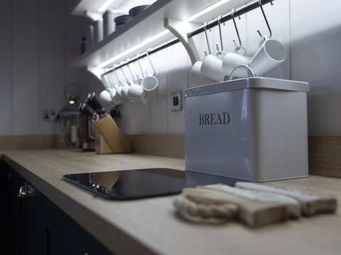 Kitchen features