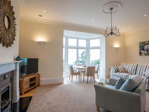 Lounge and dining area