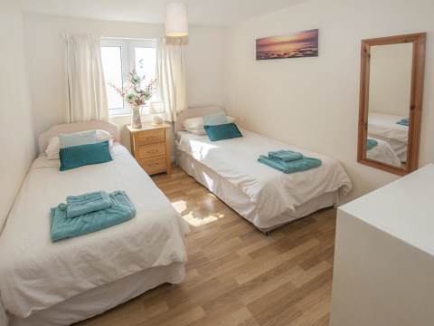 Twin bedroom