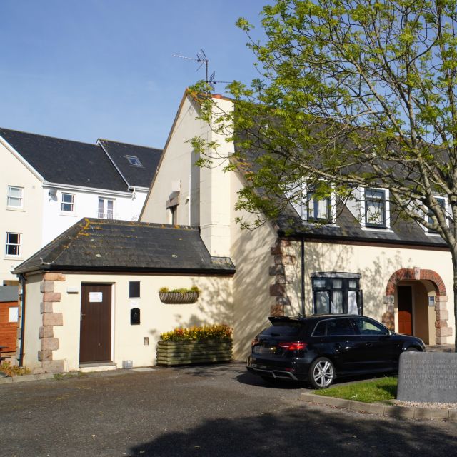Uplands Apartments