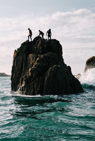 Coasteering - cliff jumping