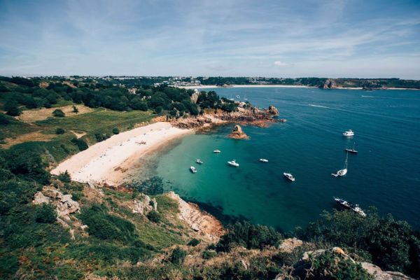 Overview of Beauport bay