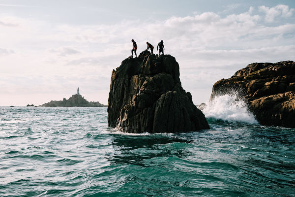 Coasteering - cliff jumping