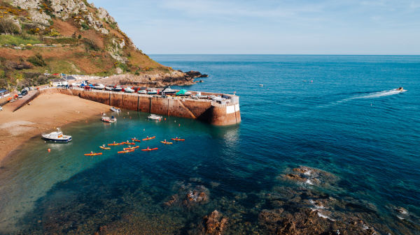 Bonne Nuit bay and pier