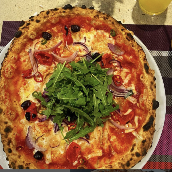 Vegan pizza at Pizzeria Famosa